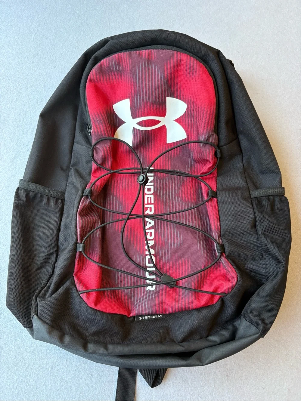 Under Armour Hustle Sport Red/Black Backpack Bungee Front & Matching Lunchbox